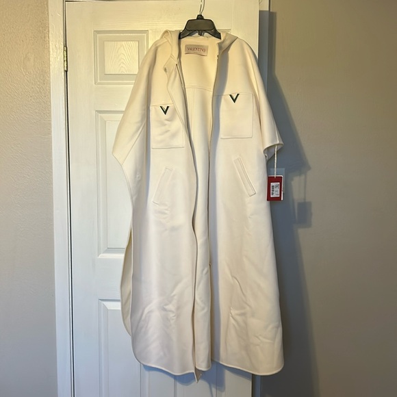New authentic Valentino wool cape